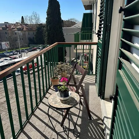 Apartamento St Lux Split